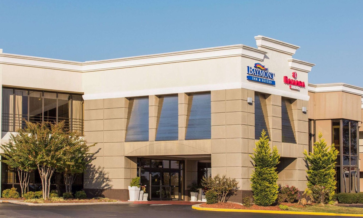 Terry Sanford Hotel | Baymont by Wyndham Fayetteville Fort Bragg Area