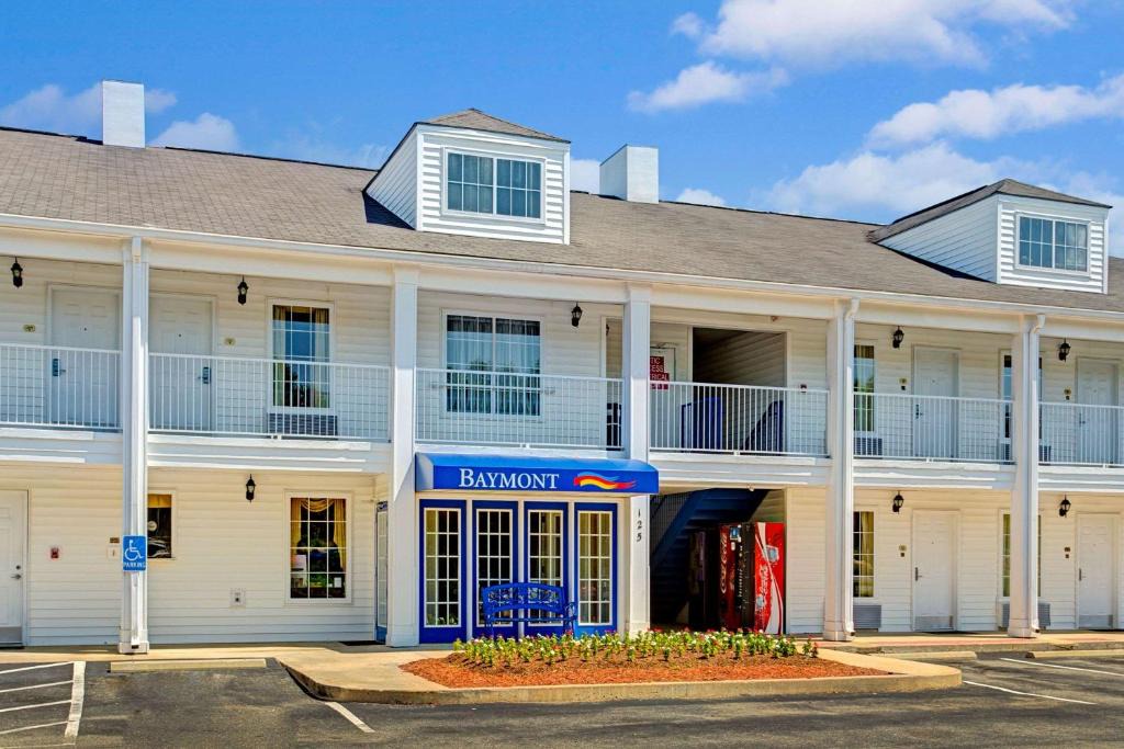 Baymont | Smithfield