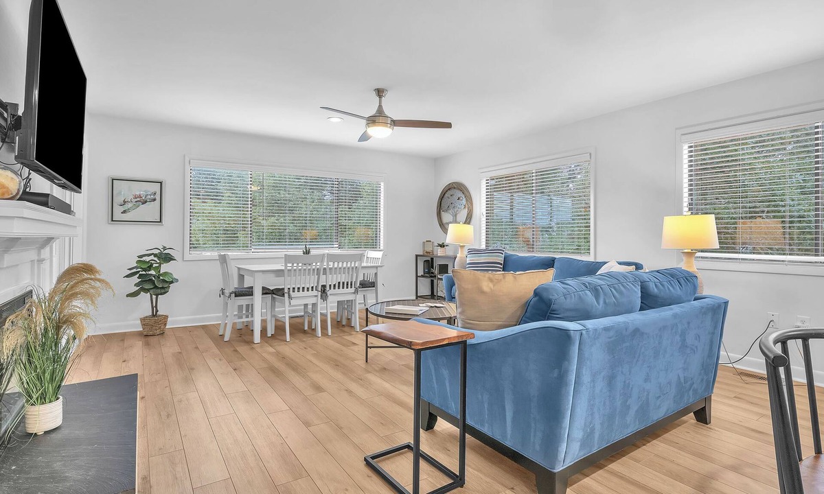 Caswell Beach Condo | Beach Getaway Among the Oaks: Community Pools, Short Walk to Beach Access