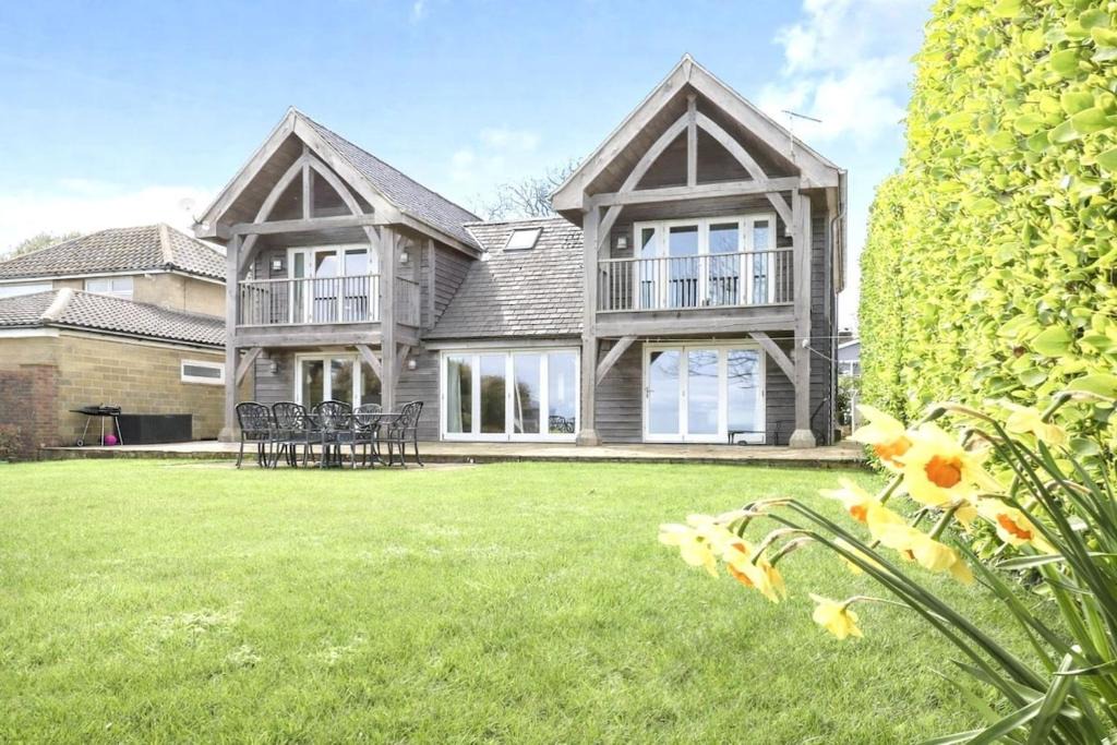 Bembridge House | Beach Side