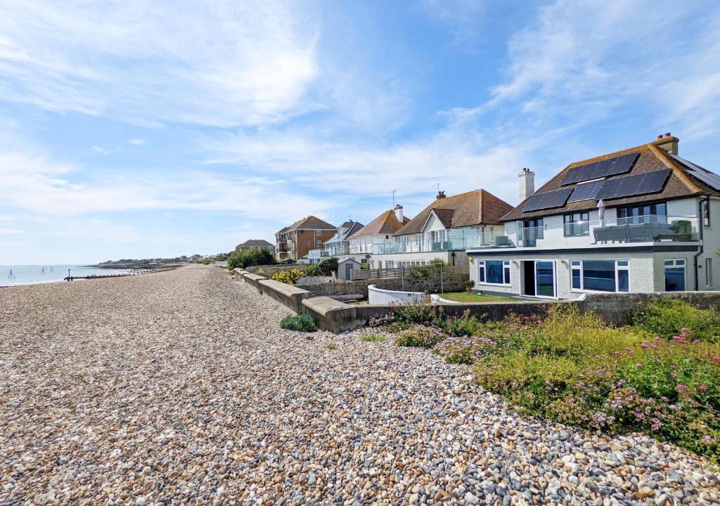Middleton-on-Sea House | Beach View