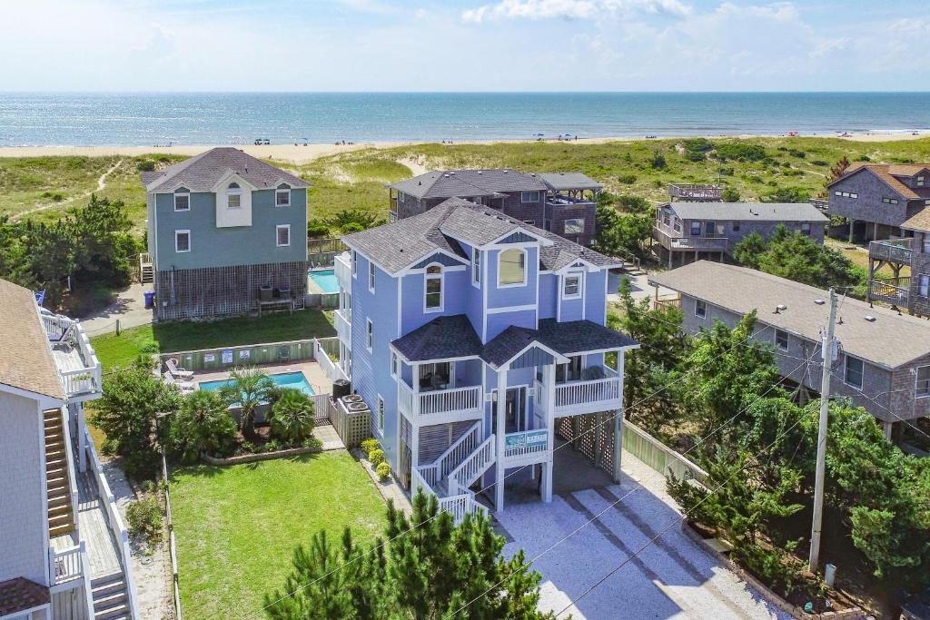 Avon House | Beachcomber's Treasure 946