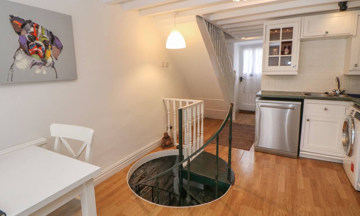 Hayfield Cottage | Bear Pit Cottage