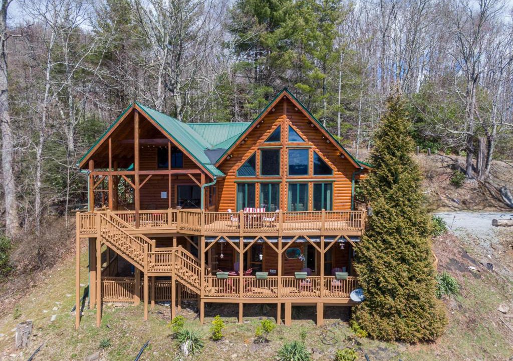 Foscoe House | Beary Relaxing Cabin