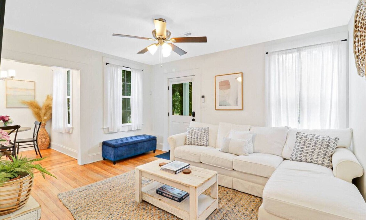 Beaufort Cottage | Beaufort Cottage Near MCRD with Beach Pass!