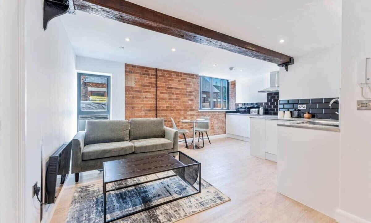 Burton on Trent Apartment | Beautiful 1 Bedroom Apartment in Burton-on-Trent