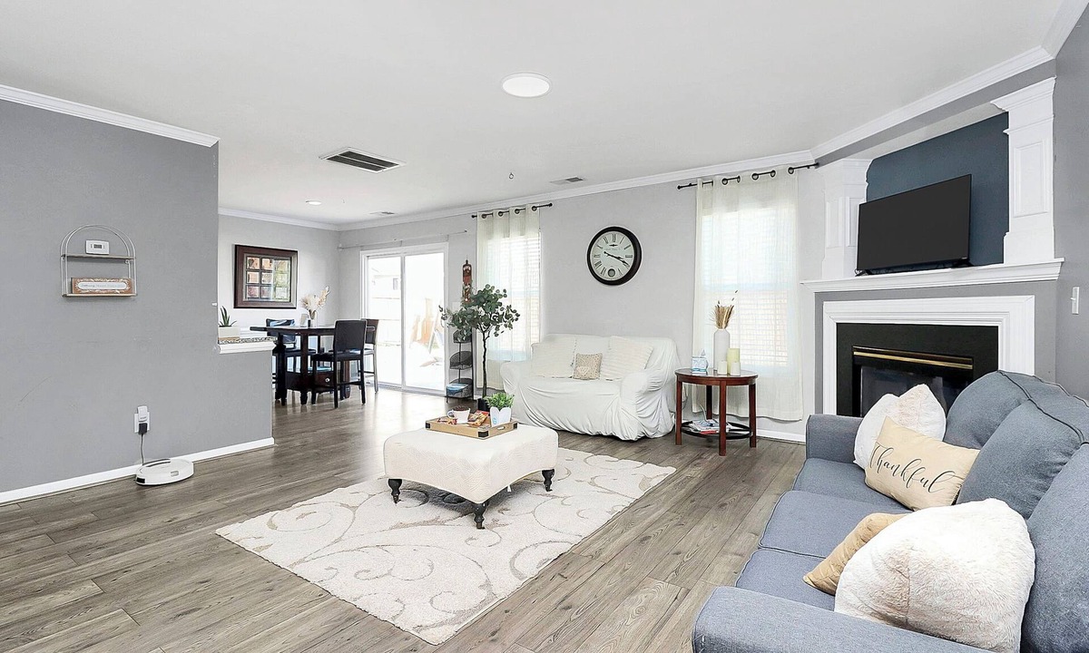 Steele Creek House | Beautiful home near Lake