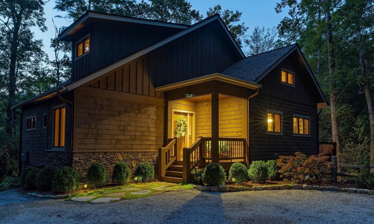 Sapphire Cabin | Beautiful mountain retreat home in Mountain Club at Cashiers