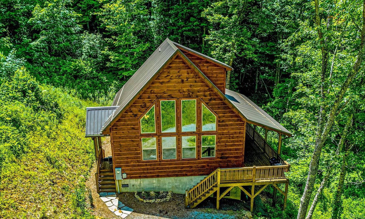 Vilas Cabin | Beautiful Secluded Cabin near Boone