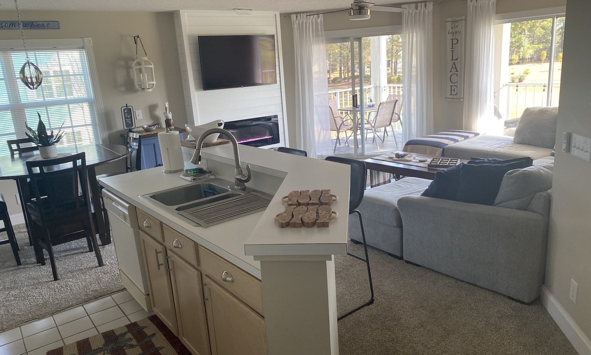 Calabash Condo | Beautiful Second Floor 2-Bedroom Two-Bath Condo With Water and Golf Views