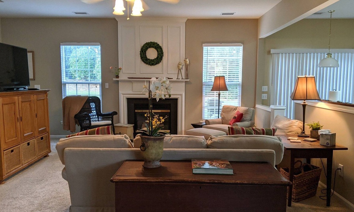 Provincetowne House | Beautifully furnished in quiet neighborhood located in southeast Charlotte.