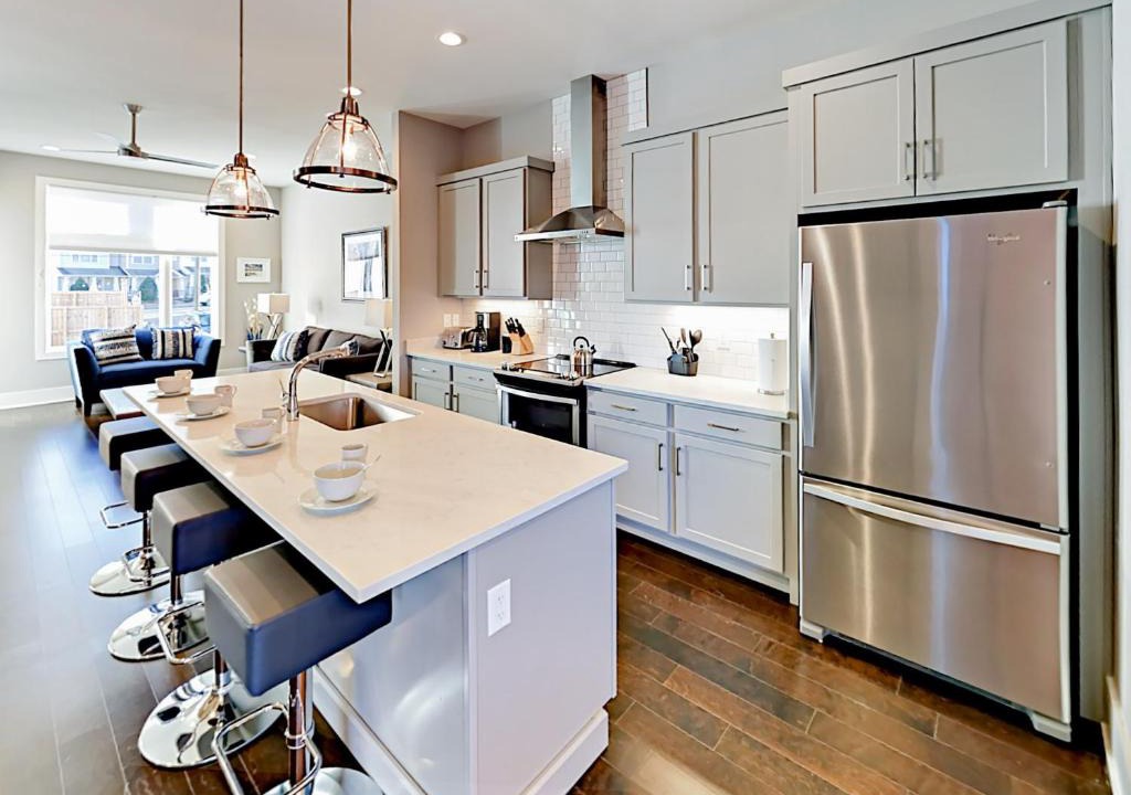 Historic Waverly House | Beech Ave Townhouse