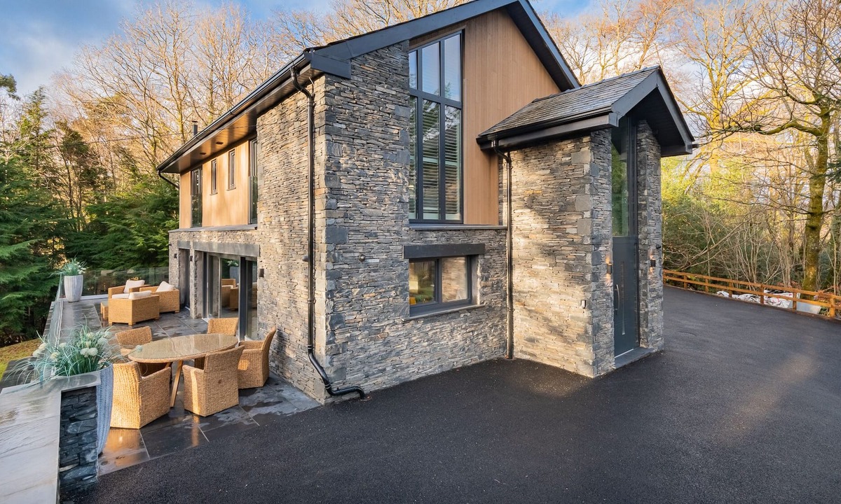 Bowness-on-Windermere House | Beech Rock, boutique, all suite home with Hot tub!