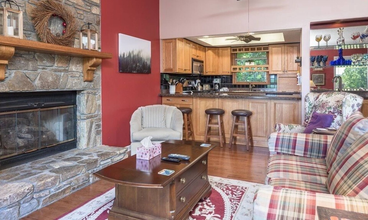 Lake Lure House | Bent Creek 24 at Rumbling Bald