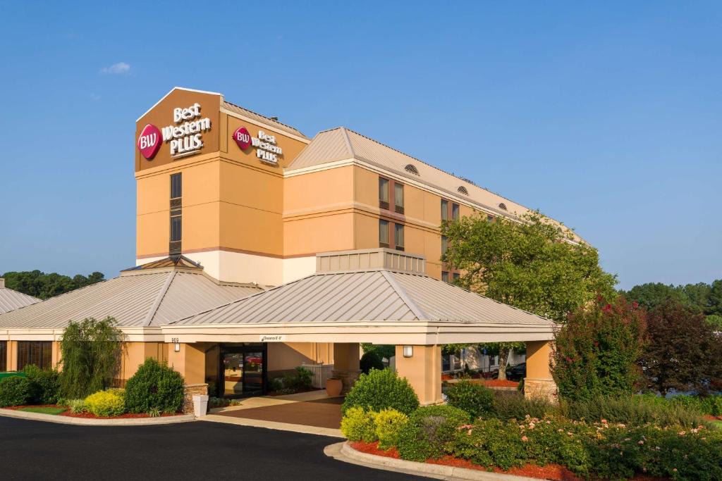 Goldsboro Hotel | Best Western Plus Goldsboro