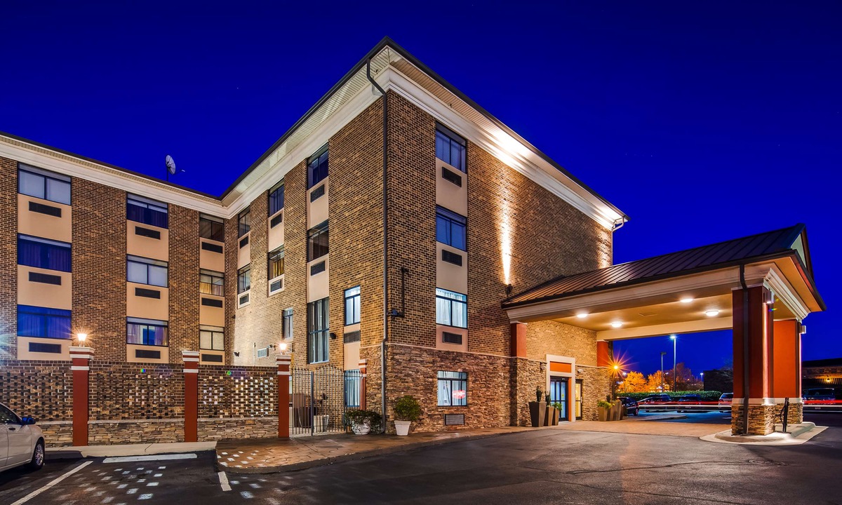Pineville Hotel | Best Western Plus Pineville-Charlotte South