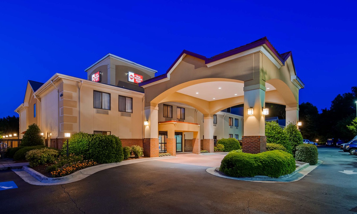 Greenville Hotel | Best Western Plus Suites Greenville