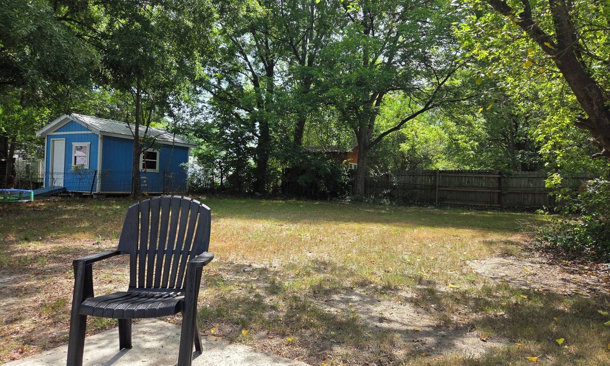 Burlington House | Bigfoot Cottage of Burlington