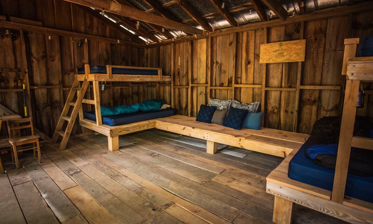 Zirconia House | Bill's Cabin - 38 acres- hiking, mountain biking, waterfall