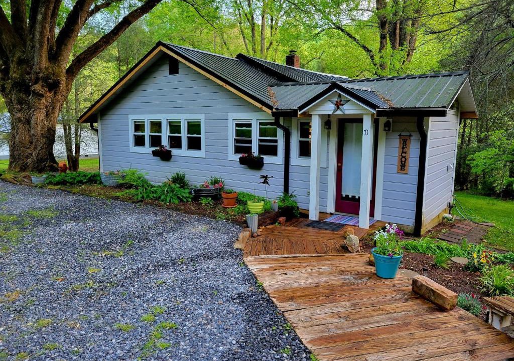 Waynesville House | Bird Song Cottage