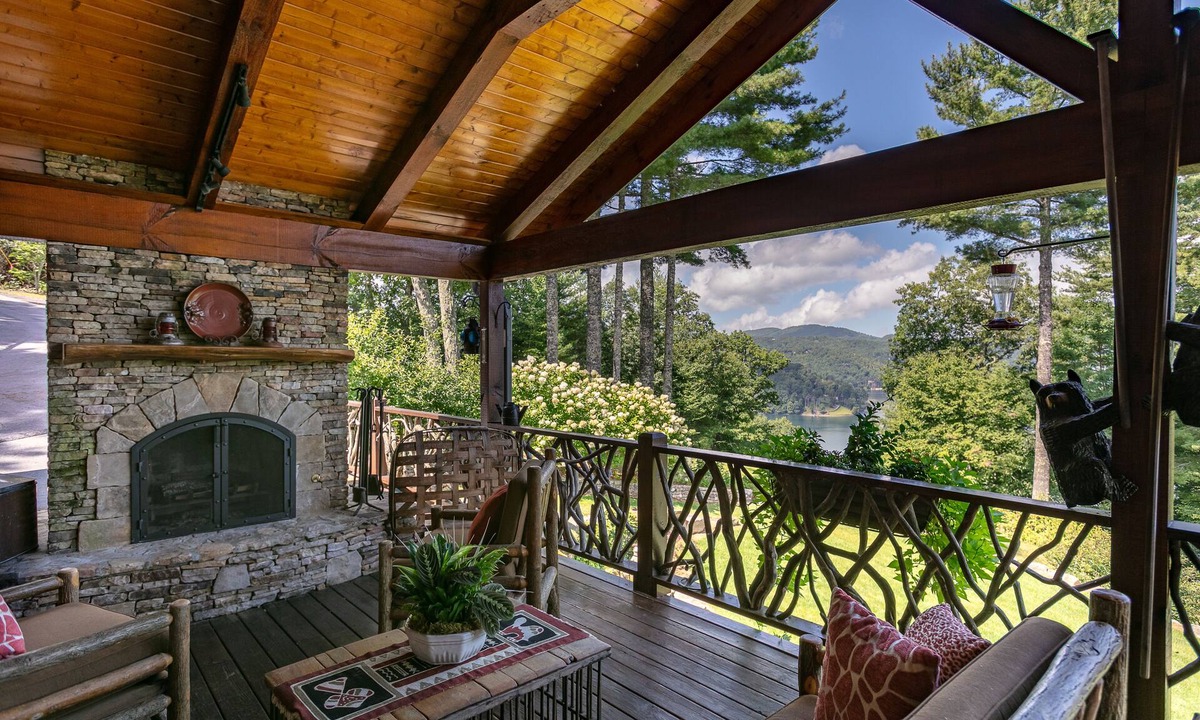 Glenville House | Birds eye view of Lake Glenville and beyond