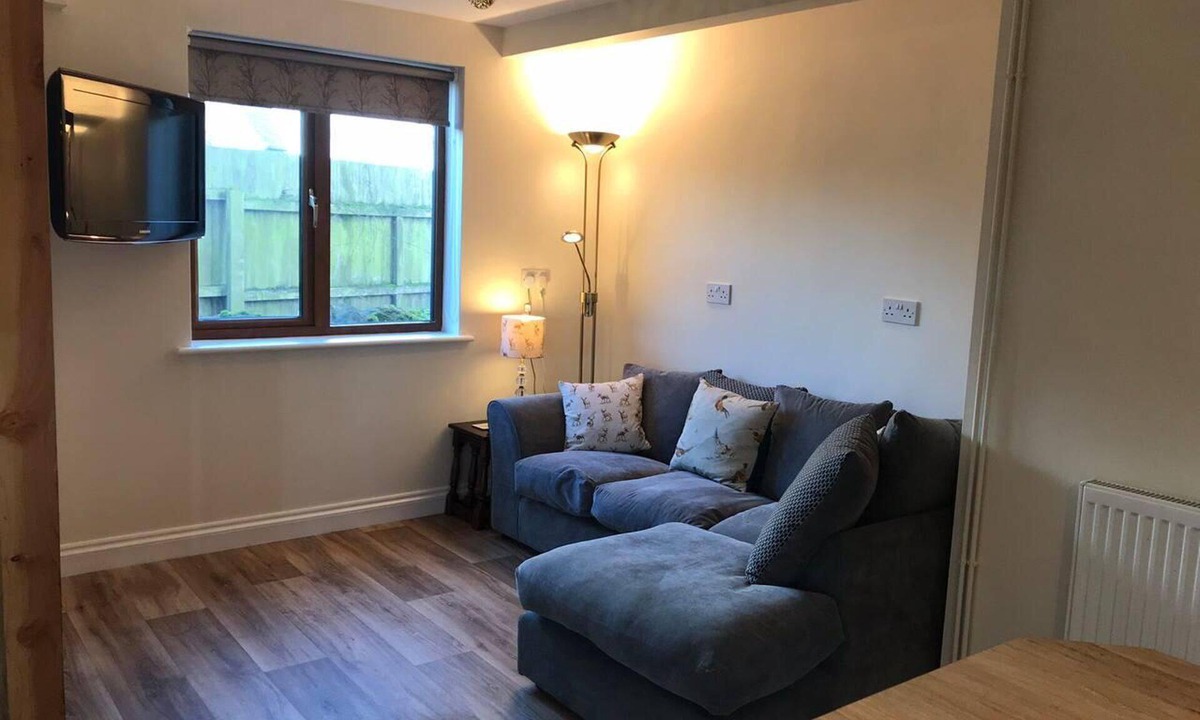 Brimpsfield House | Blacklaines Annexe Birdlip - Pet Friendly!