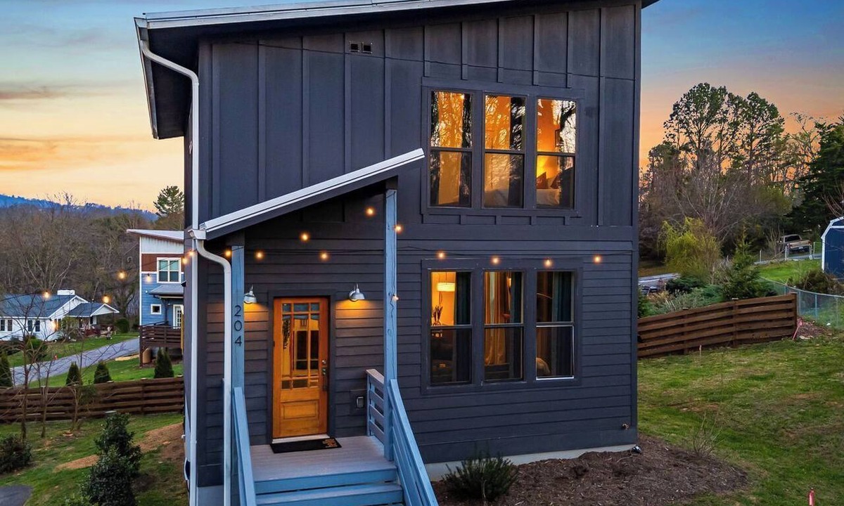 Woodfin House | Blue Ridge House with Hot Tub - 204