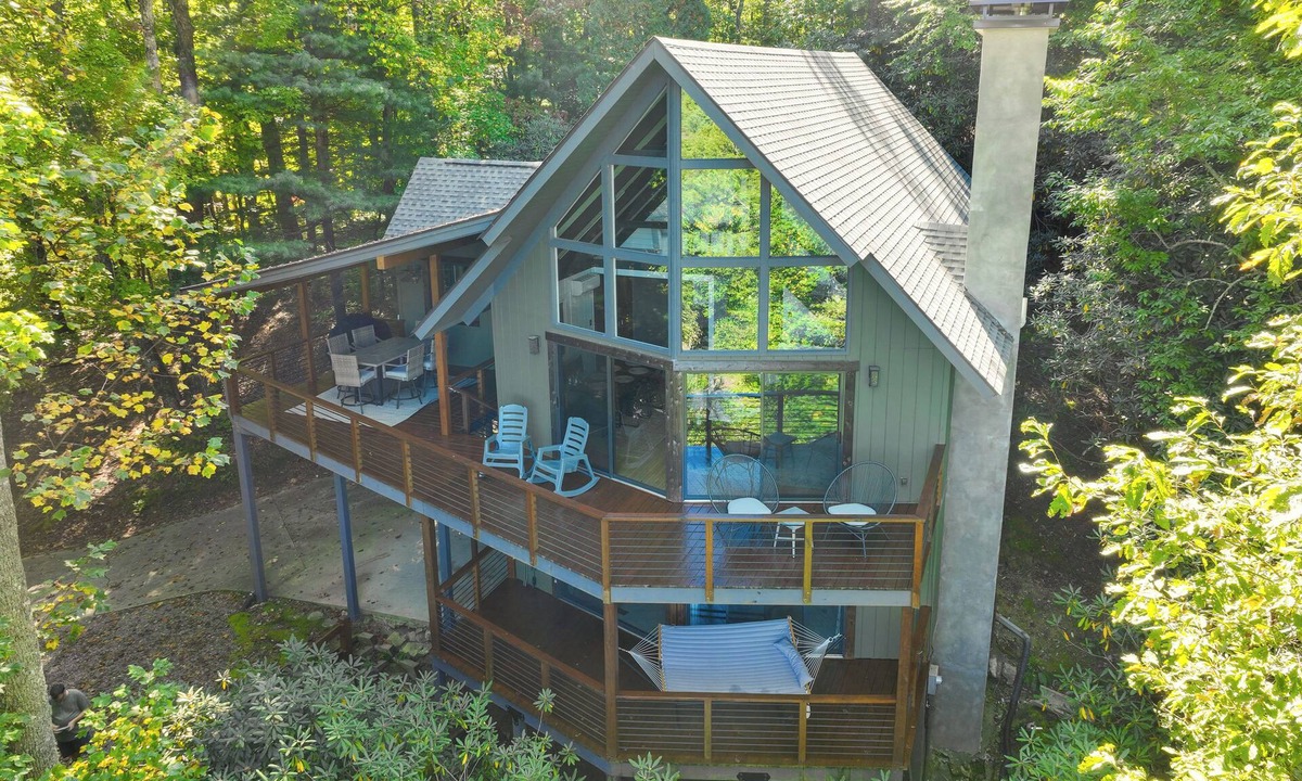 Brevard House | Blue Ridge Pkwy View & Deck: Brevard Home!
