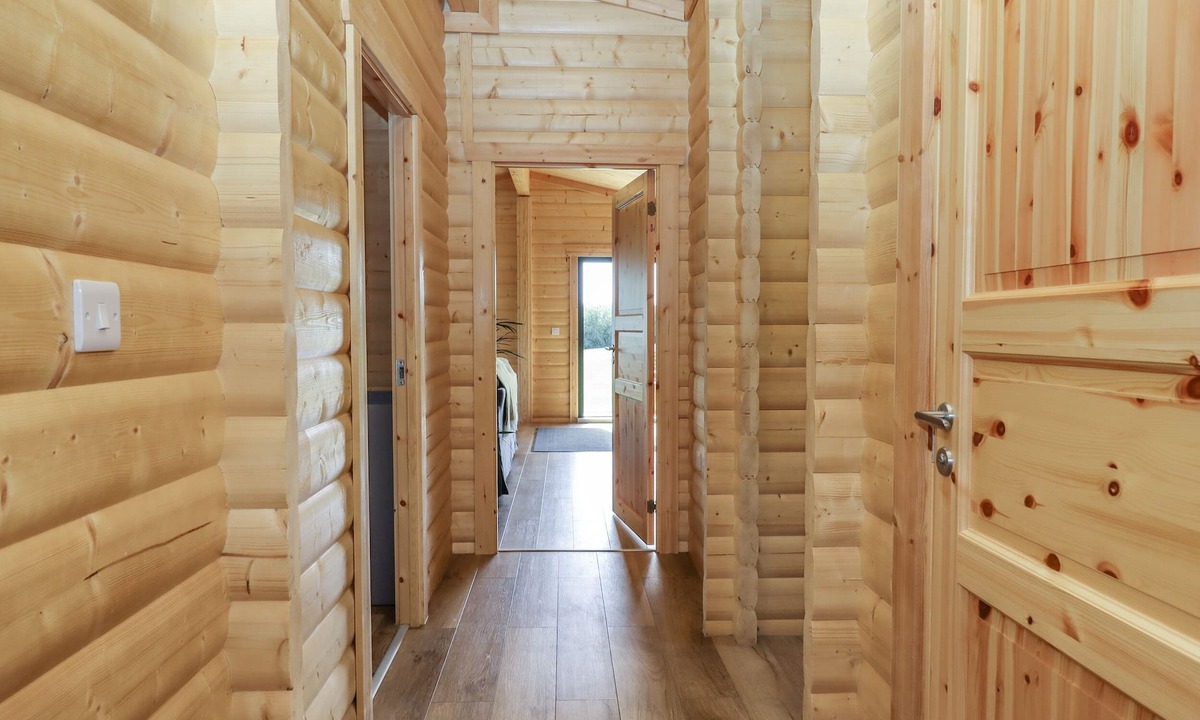Sticklepath Cottage | Bluebell Lodge