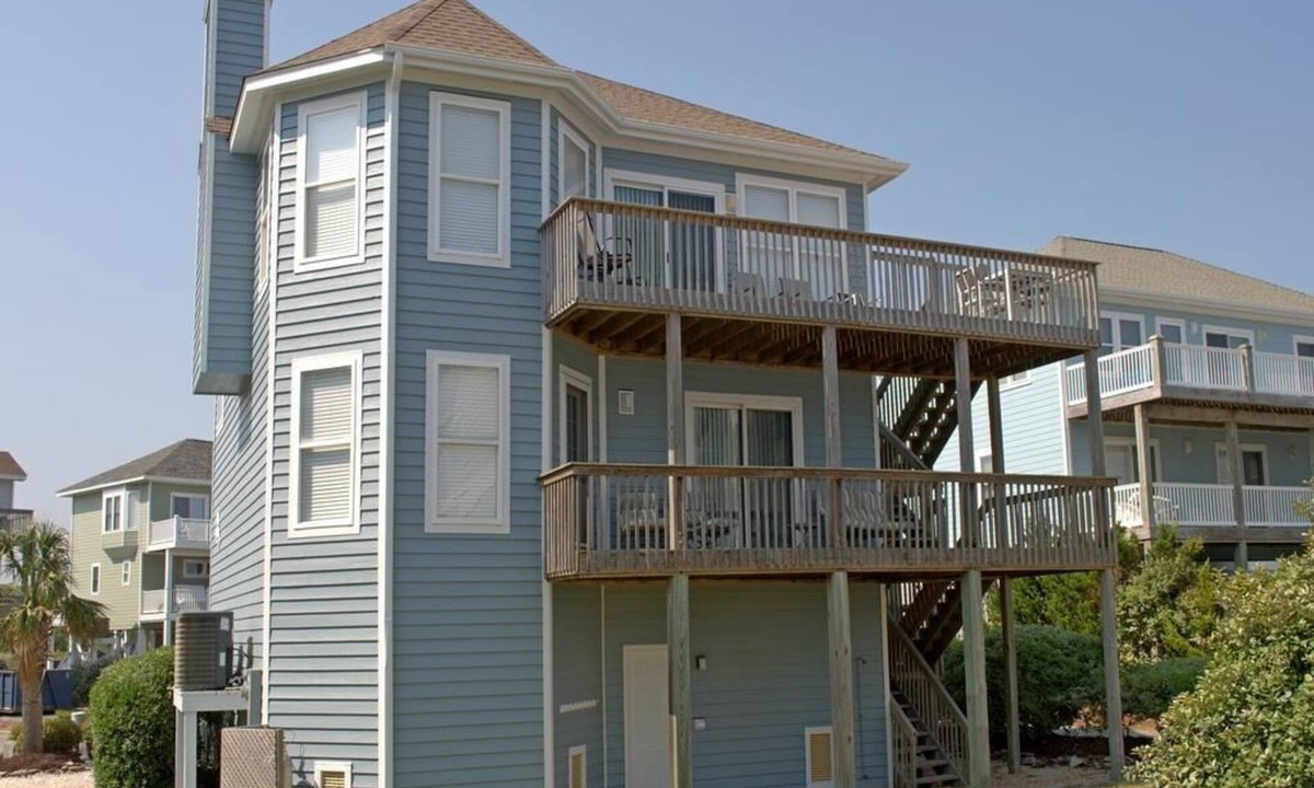 Village of Stump Sound House | Boca North - Ocean View 3BR Home & Community Pool!
