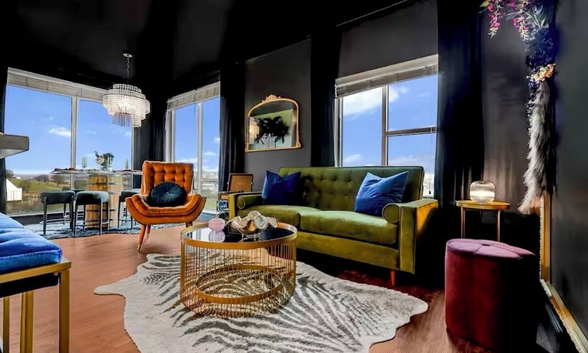 Eighth Avenue Condo | Bourbon & Bubbles, Downtown 3BR/3BA, Walkable, Rooftop Infinity Pool, 24/7Gym
