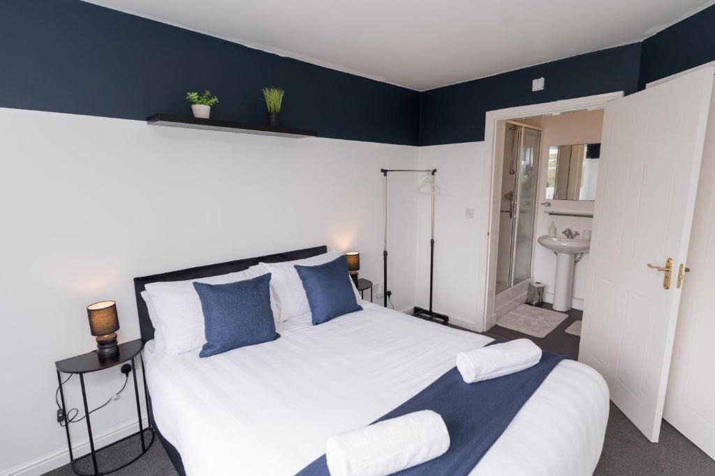 Wolverhampton Apartment | Boutique 2-Bed Apartment in Wolverhampton Centre