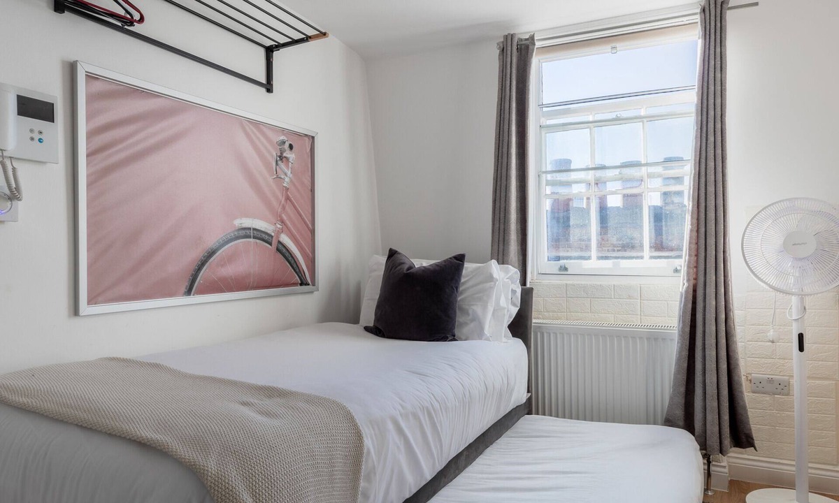 Bryanston and Dorset Square Apartment | Box twin Studio Baker Street London G8