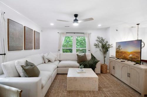 North Raleigh House | Brandyapple Retreat by Rather Be Properties