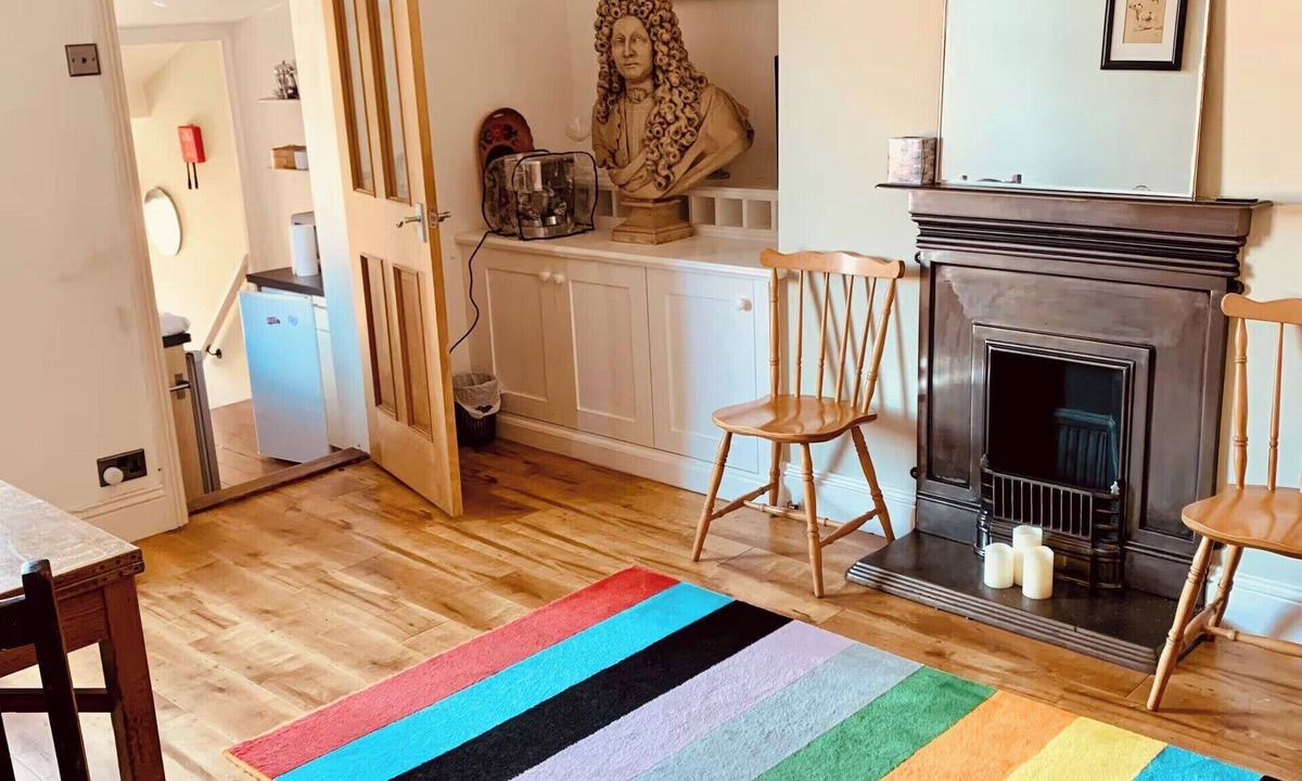 Fenham Apartment | Bright 2-bed Apartment With Office in Newcastle