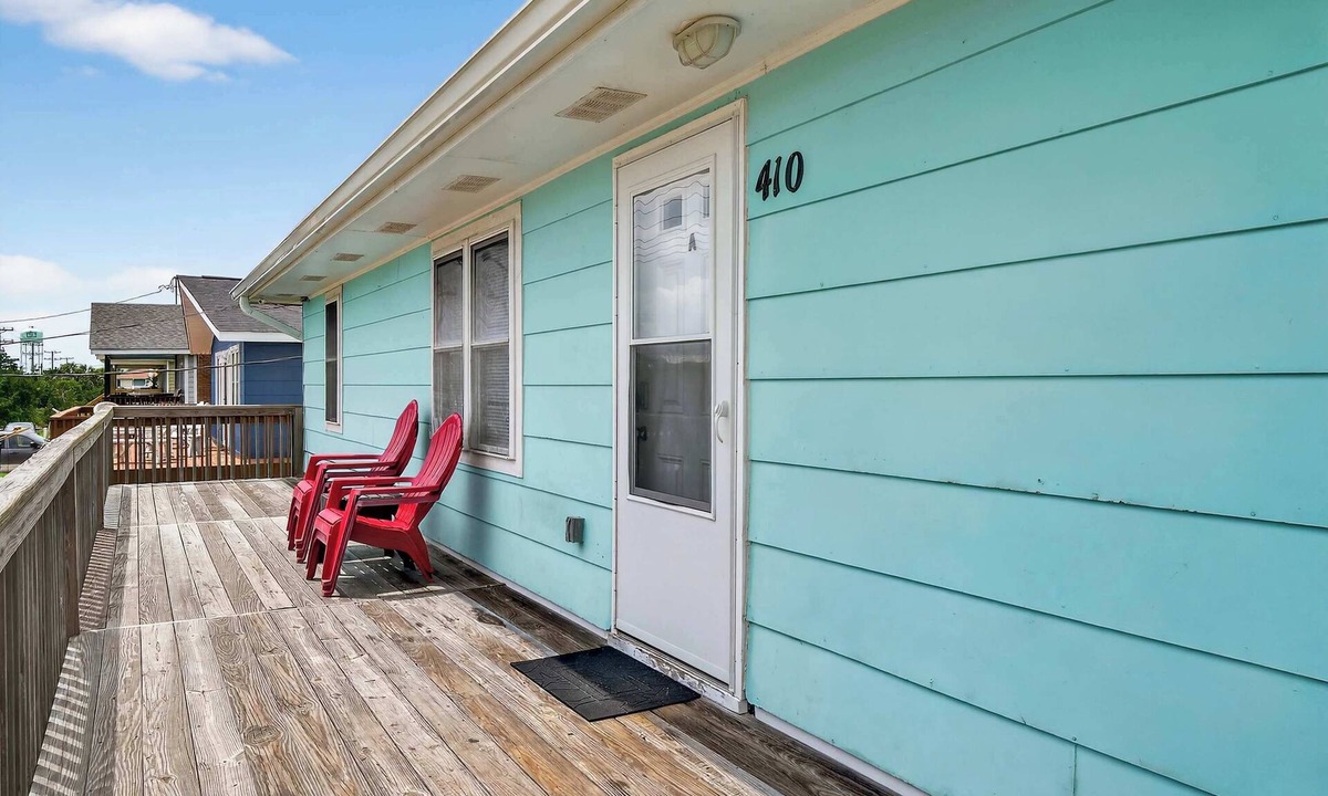 Topsail Beach House | Bright & Relaxing 4BR Retreat, South Topsail