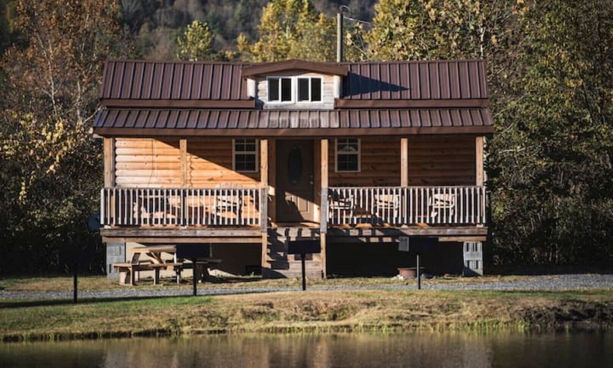 Buck Hill Mountain Pond | Frank