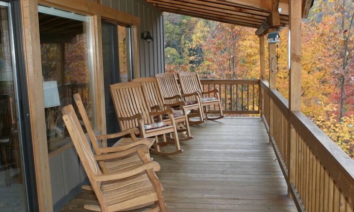 Maggie Valley House | Buck Horn Lodge Private Residence at 3800' w/sunset views of Maggie Valley, NC
