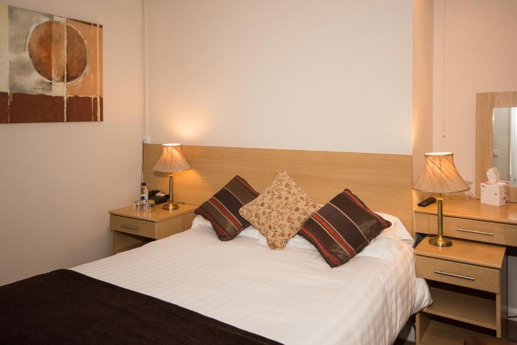 Cranwell House | Byards Leap Lodge