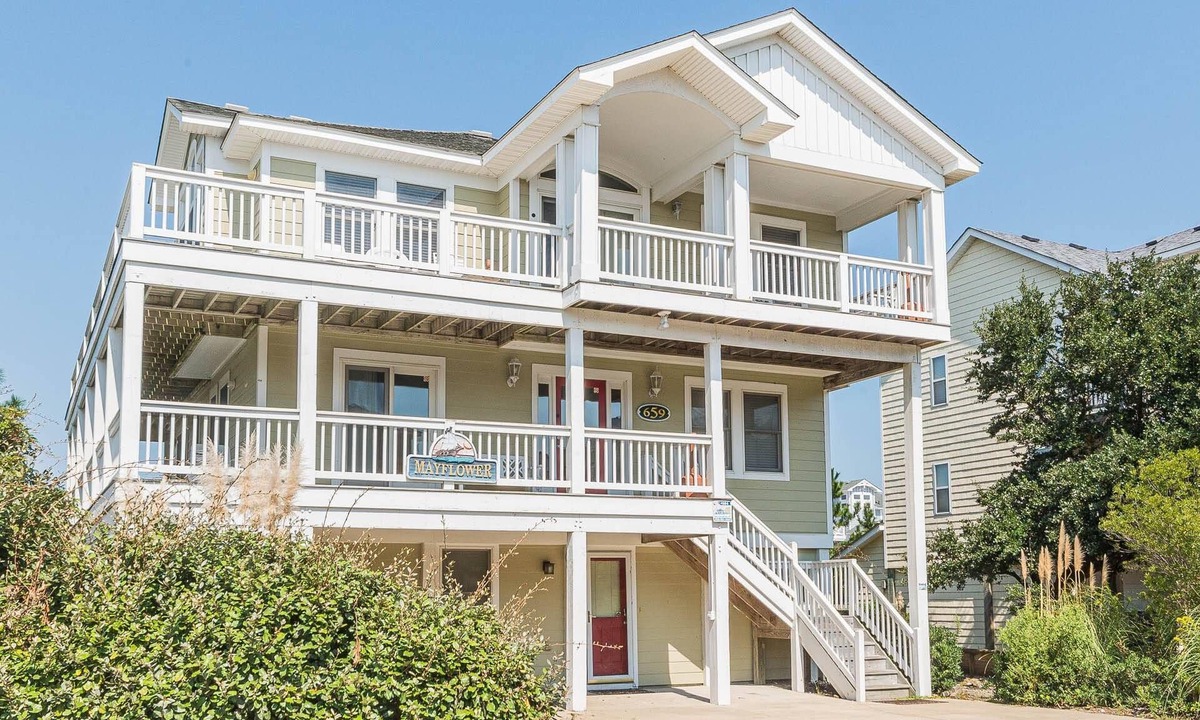Ocean Sands House | C7474 Mayflower. Oceanside, Lake View, Pool, Hot Tub, Sheets & Towels.