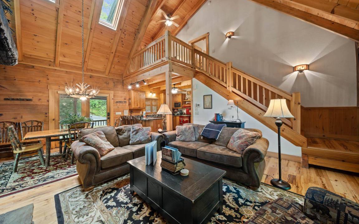 Banner Elk Cabin | Cabin ∙ 2 bedrooms ∙ 4 guests