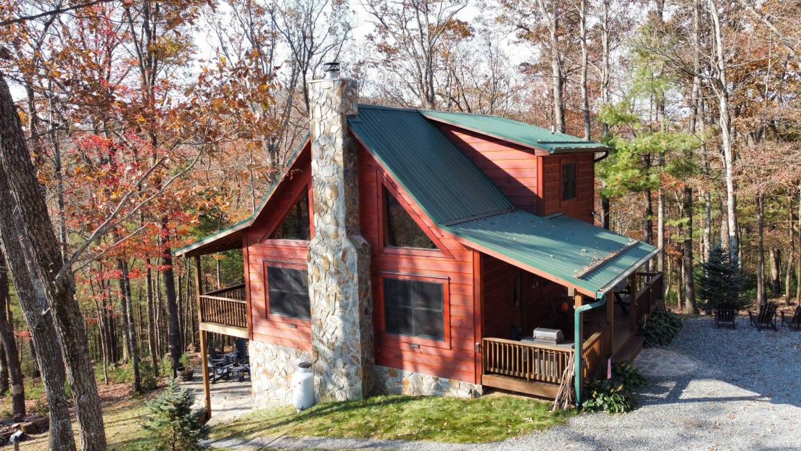 West Jefferson Cabin | Cabin ∙ 3 bedrooms ∙ 6 guests
