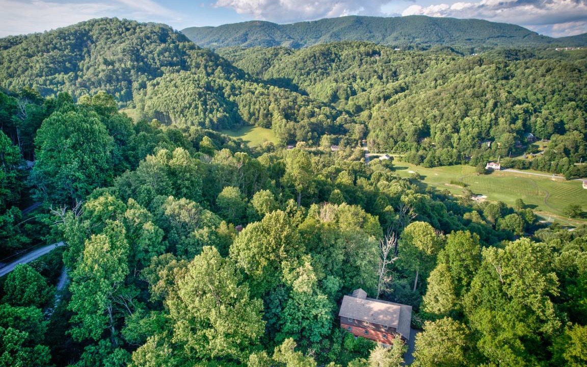 Boone Cabin | Cabin ∙ 3 bedrooms ∙ 10 guests
