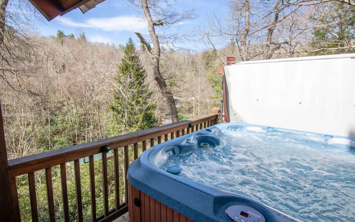 Alpendorf Cabin | Cabin ∙ 3 bedrooms ∙ 7 guests
