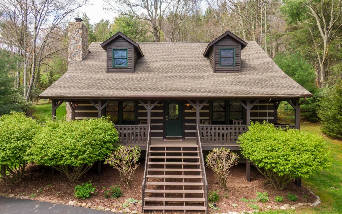 Boone Cabin | Cabin ∙ 3 bedrooms ∙ 8 guests