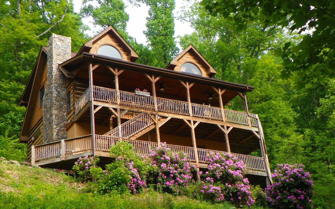 Boone Cabin | Cabin ∙ 4 bedrooms ∙ 9 guests