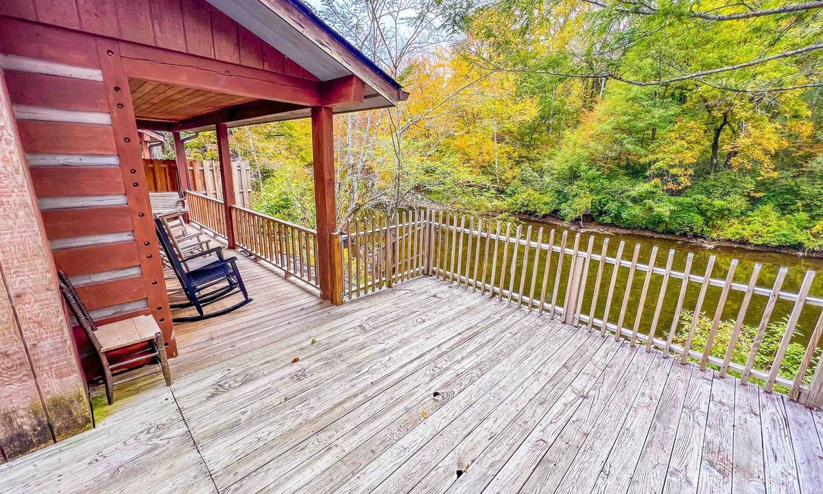 Cherokee Cabin | Cabin 4 - Riverfront w/Gas Fireplace!