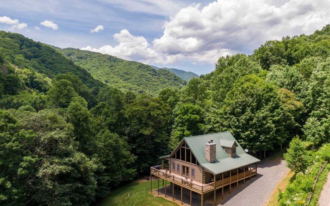 Frank Cabin | Cabin ∙ 5 bedrooms ∙ 14 guests