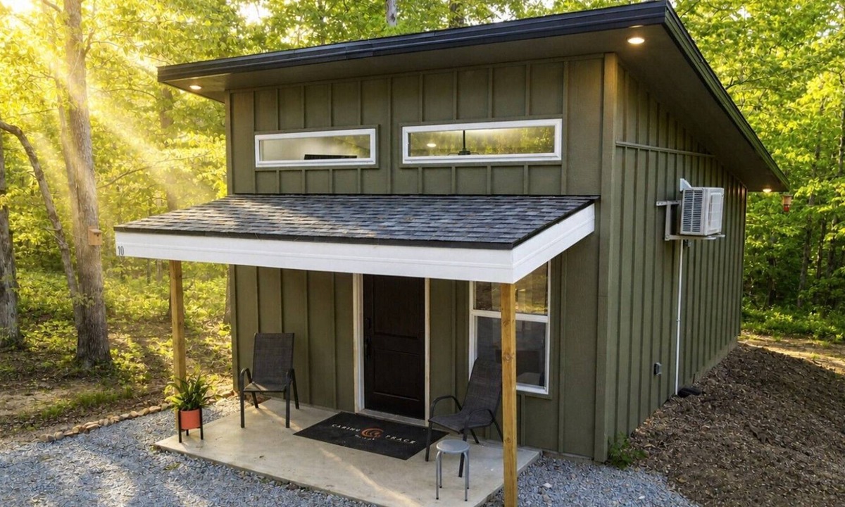 Lewis County Cabin | Cabins off the Trace: Cabin 2