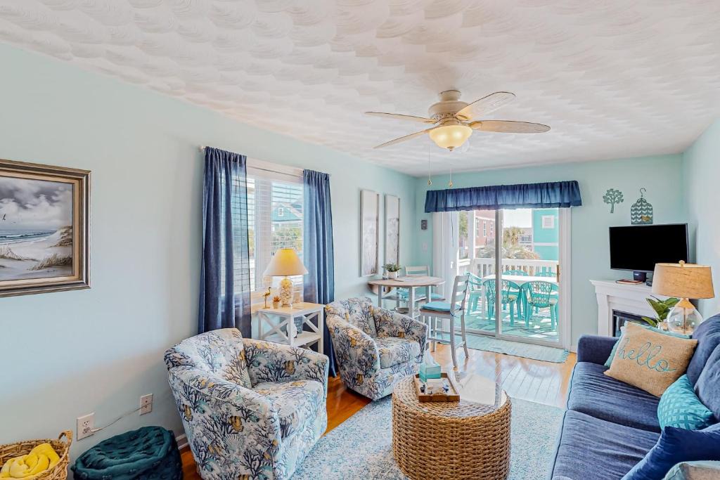 Holden Beach Apartment | Captain's Villa 9-C Sunshine Ally
